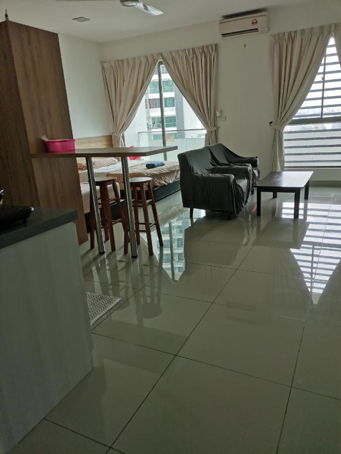 Studio Apartment Cyberjaya Near Bus Terminal ภายนอก รูปภาพ